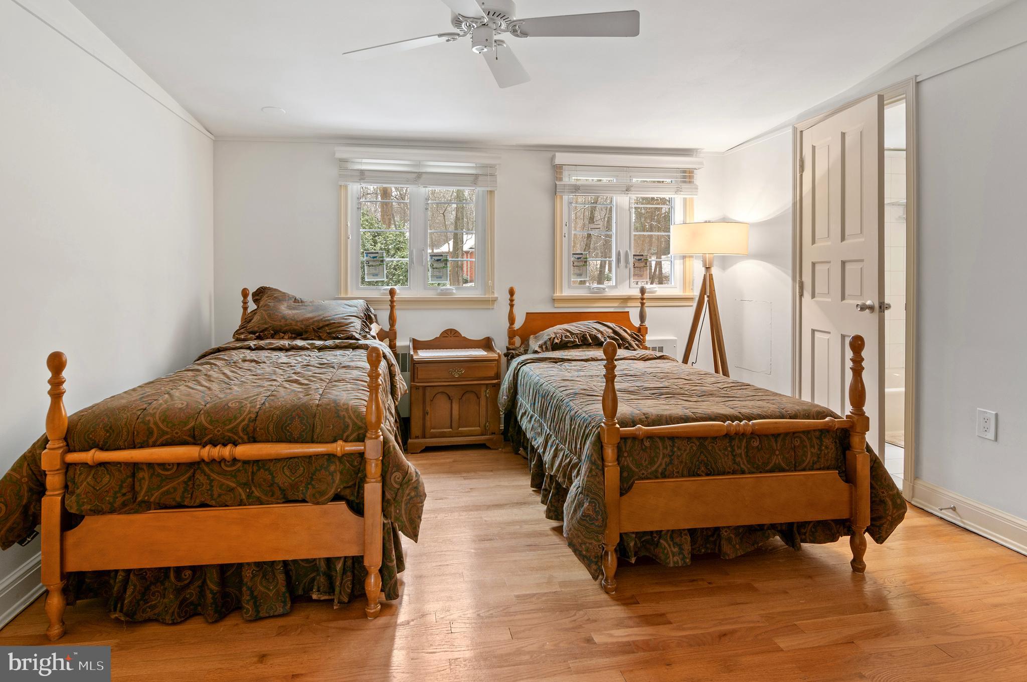 CAVESWOOD - Residential