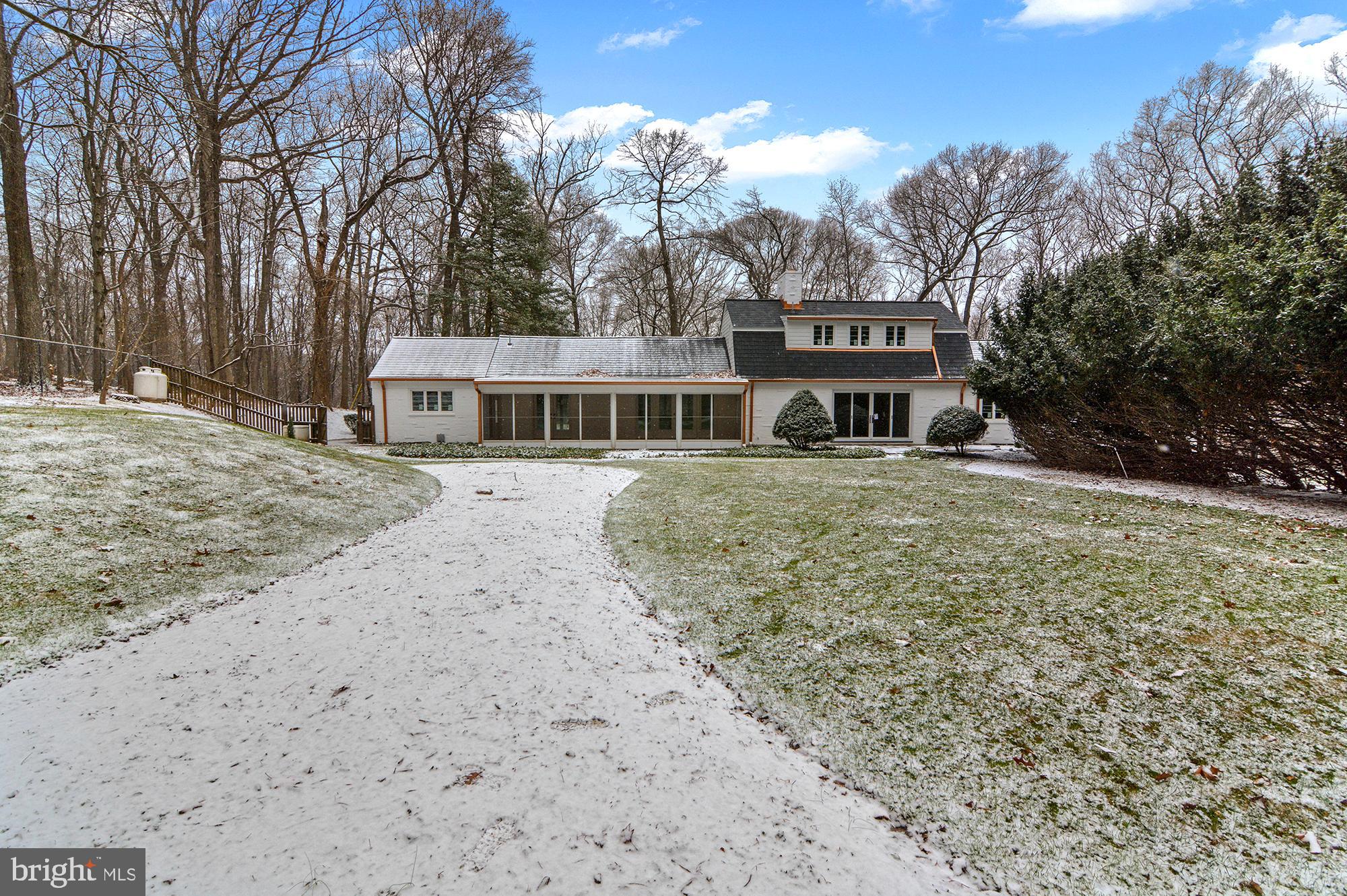 CAVESWOOD - Residential