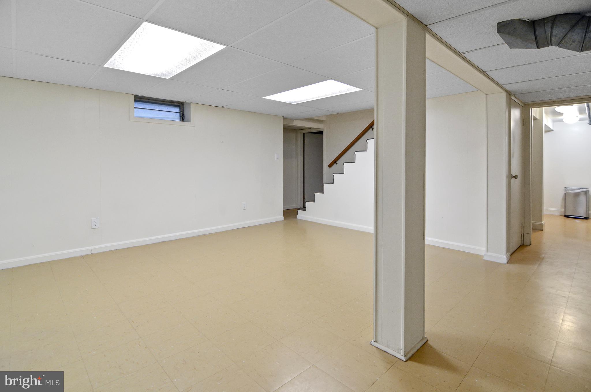 CAVESWOOD - Residential