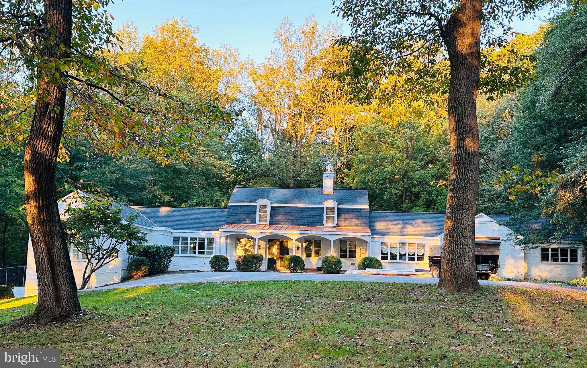 CAVESWOOD - Residential