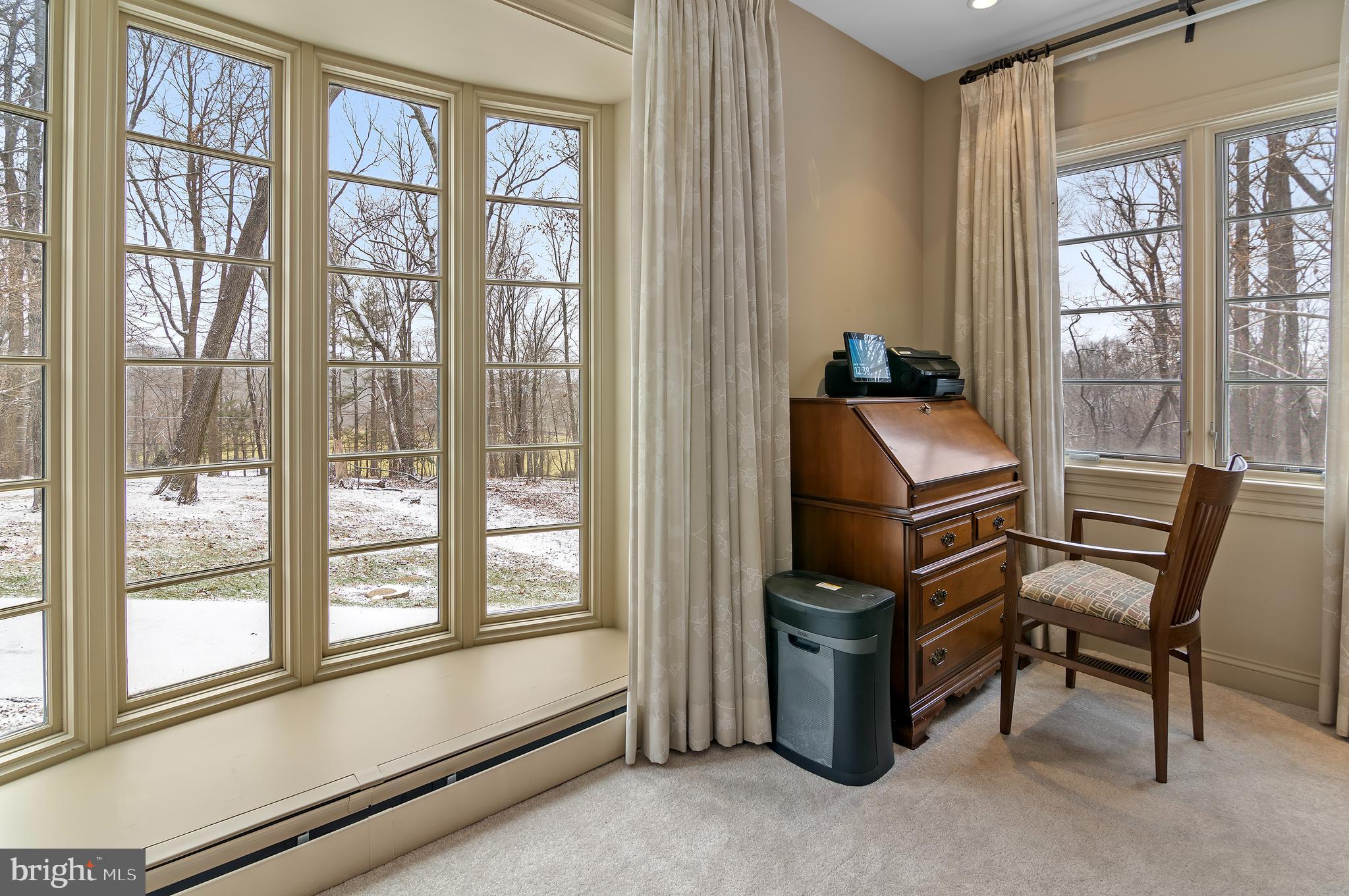 CAVESWOOD - Residential