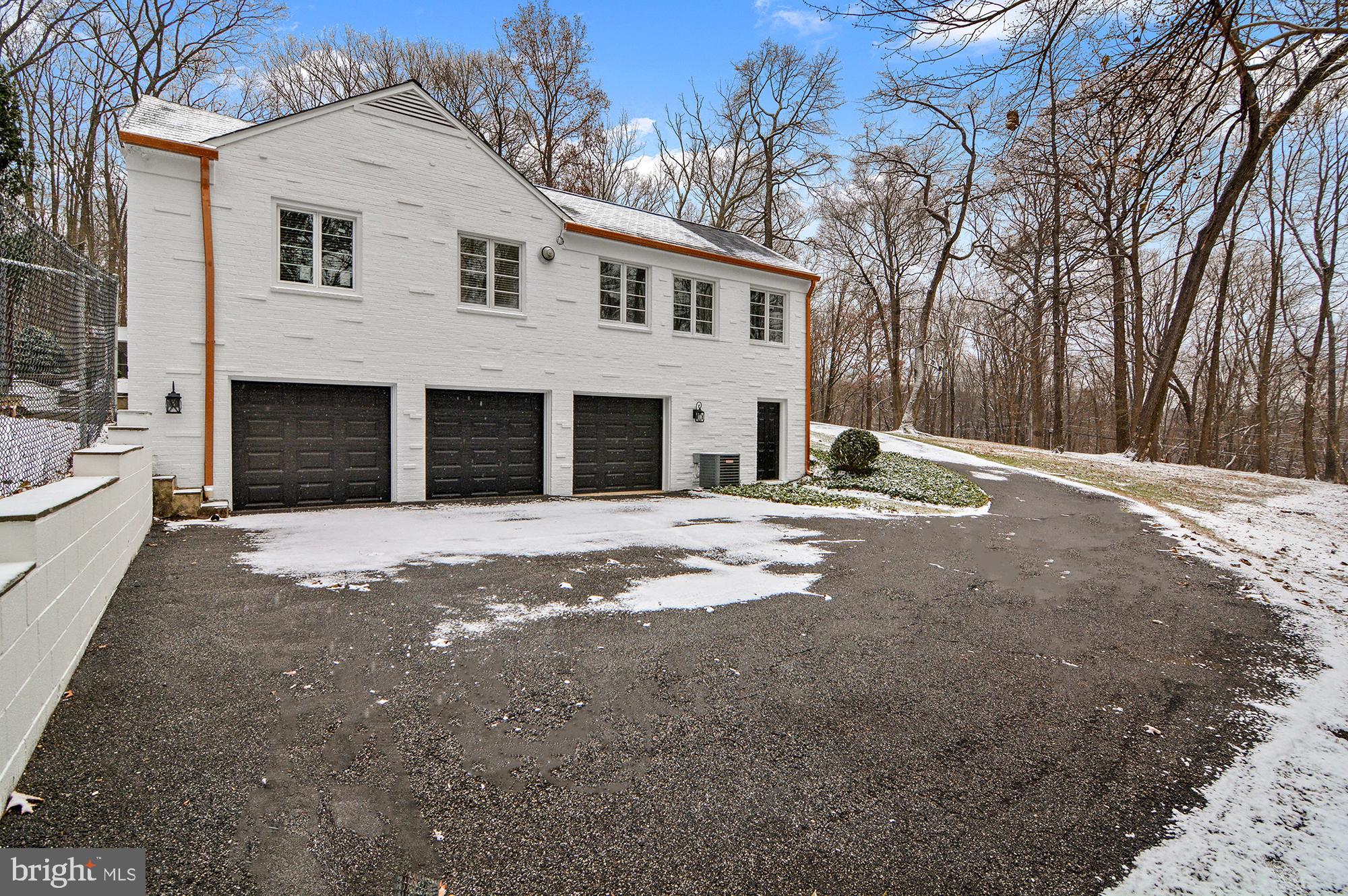 CAVESWOOD - Residential