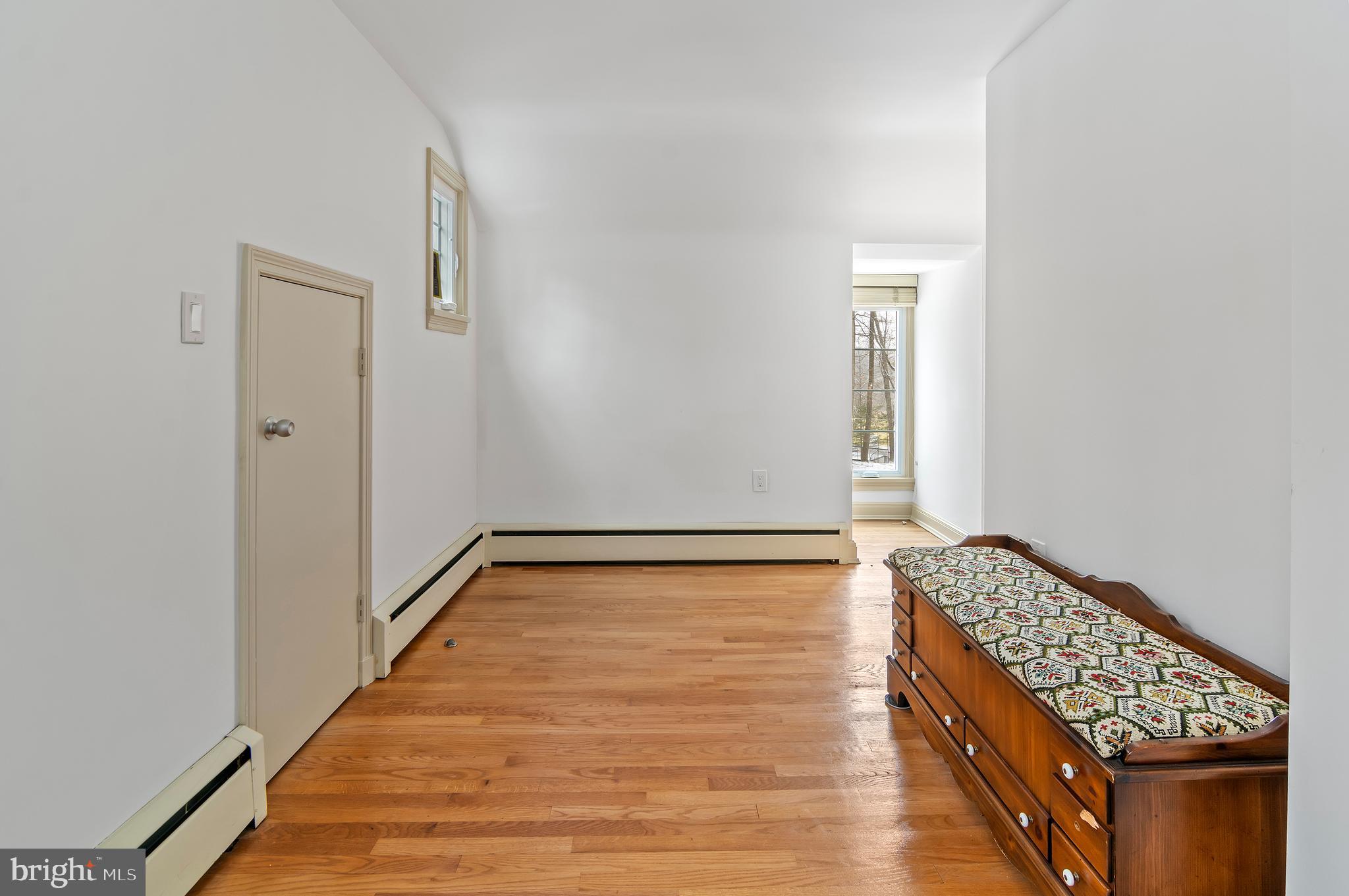 CAVESWOOD - Residential