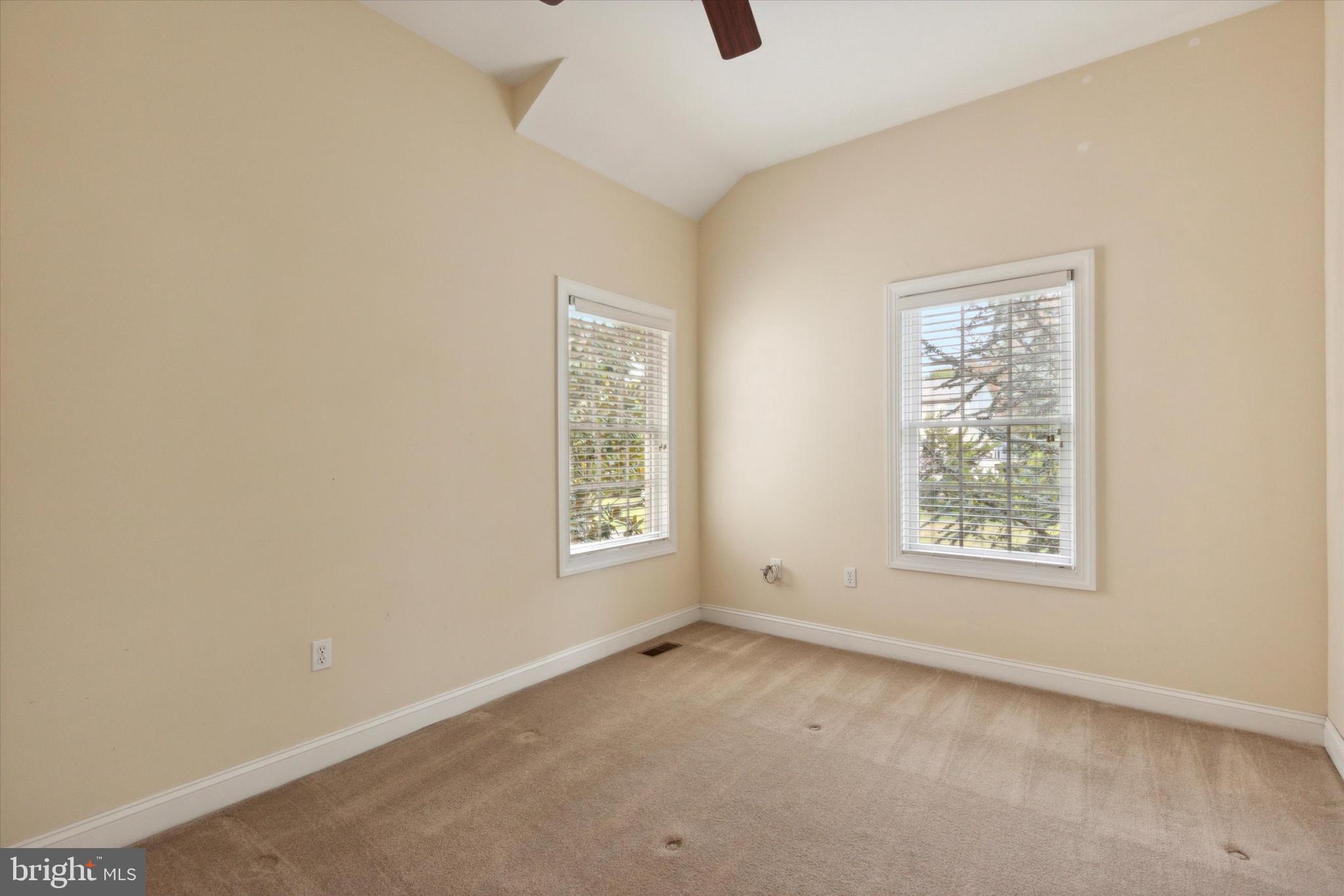 DELAWARE SHORE - Residential