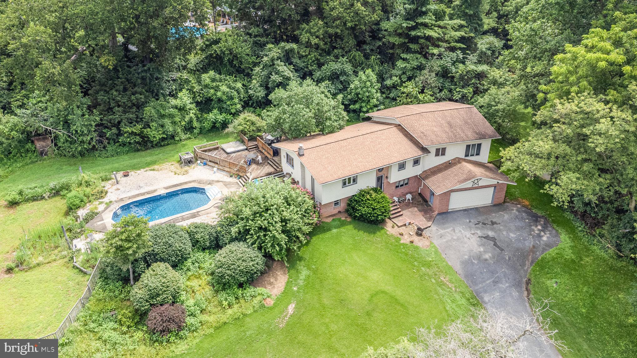 53 CHEROKEE ROAD