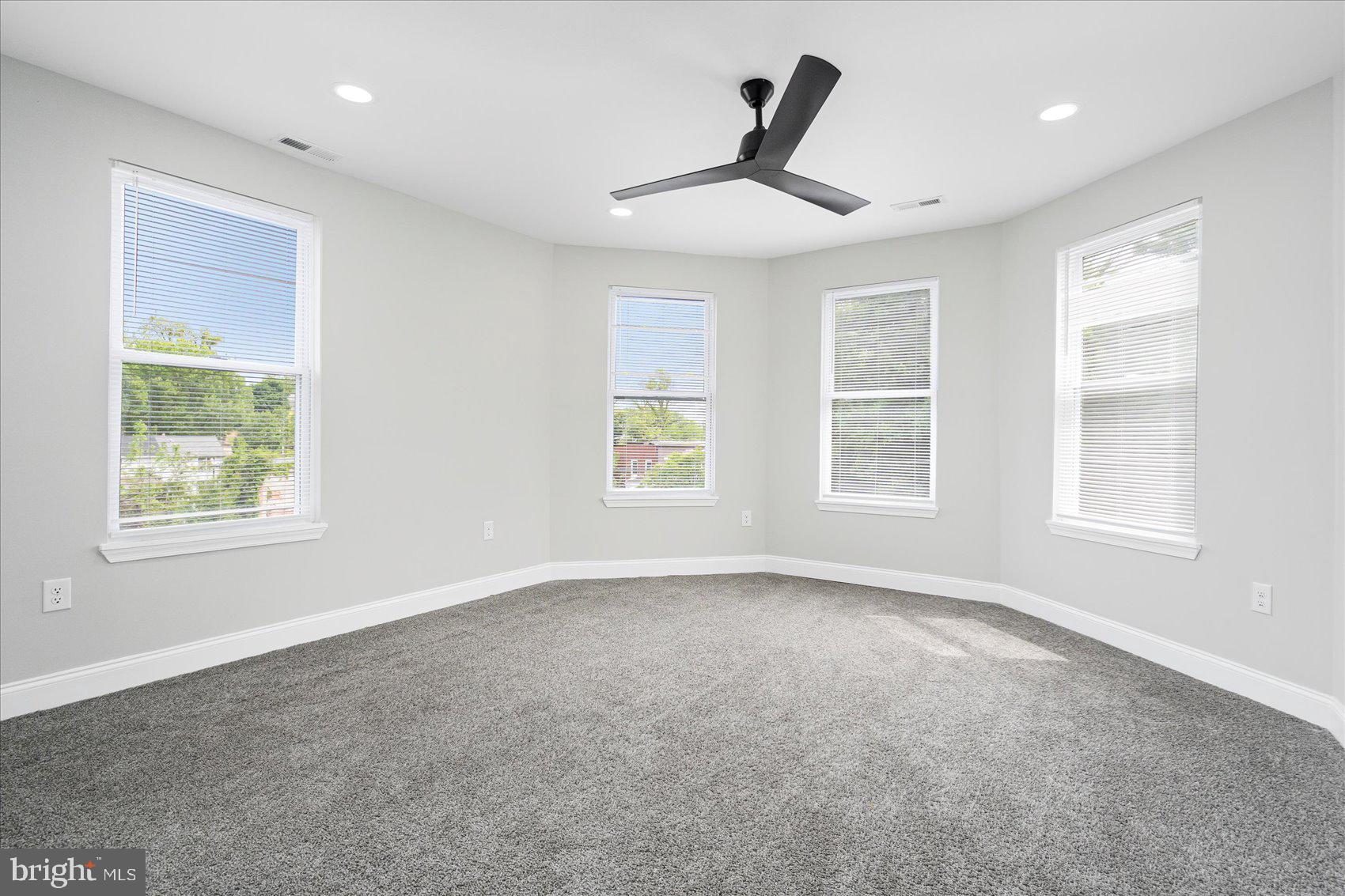 FAIRMOUNT PARK - Residential