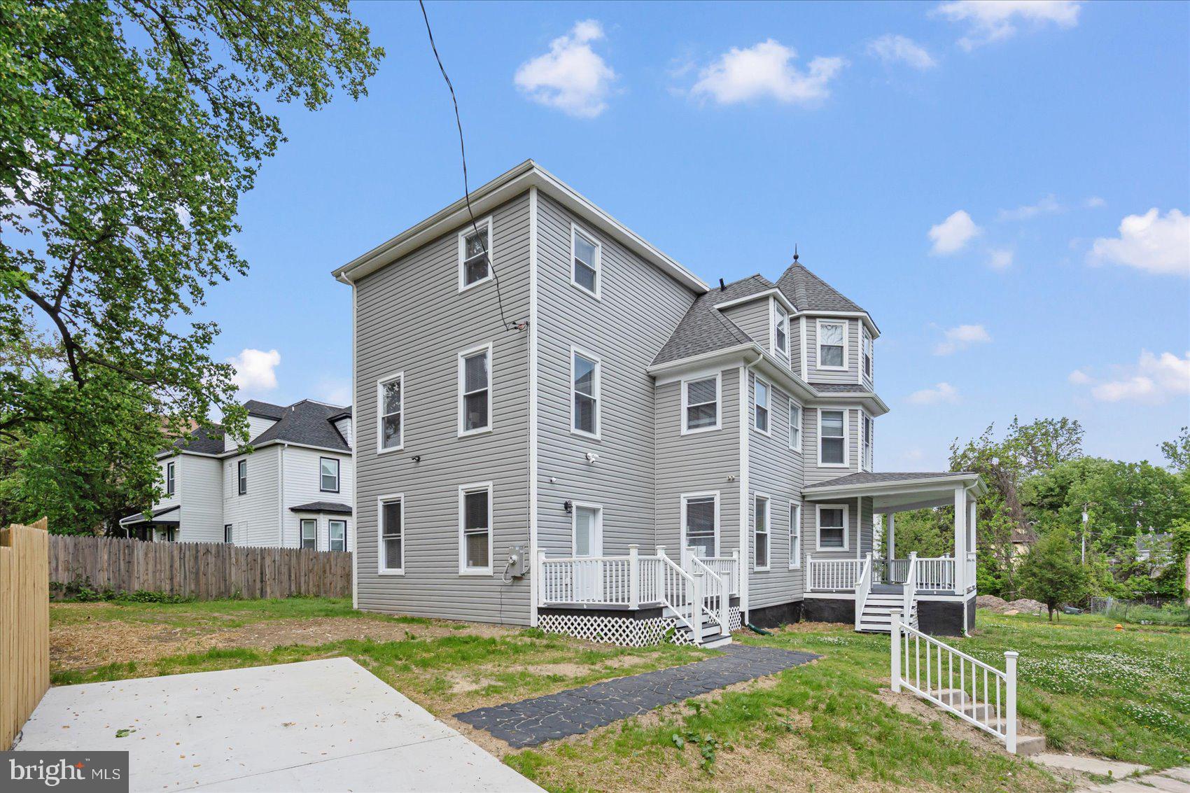 FAIRMOUNT PARK - Residential