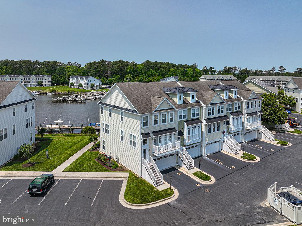 10900 HOLYSTONE LANE 301