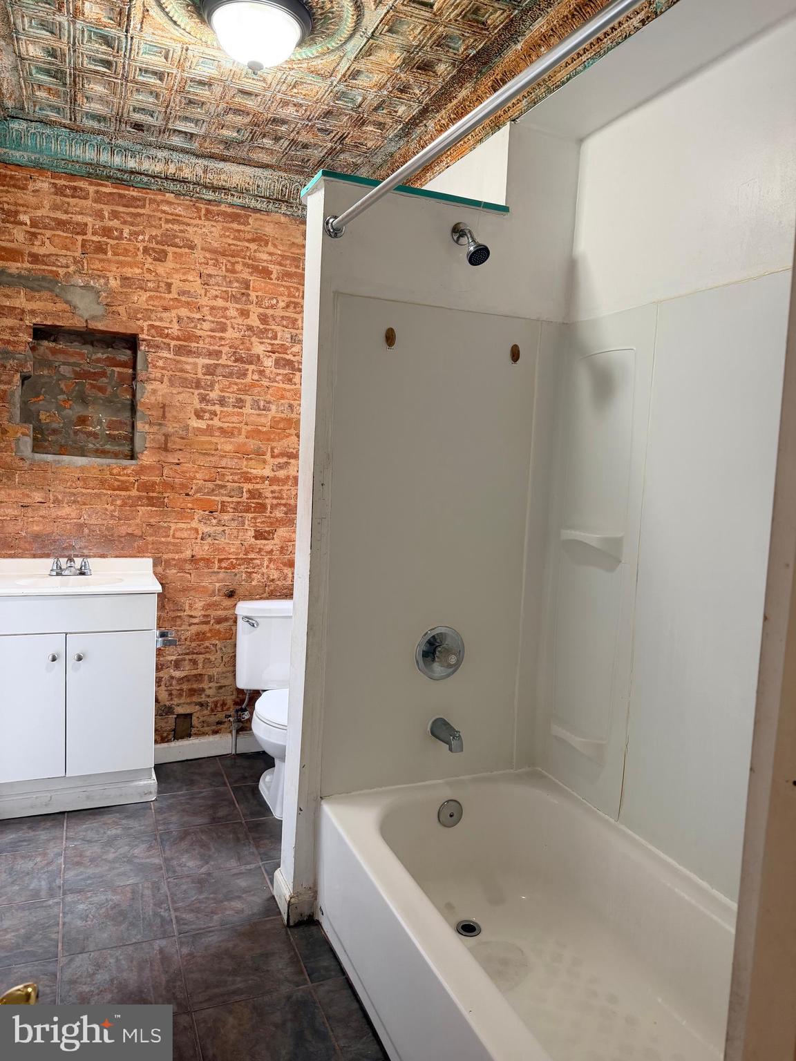 BALTIMORE HIGHLANDS - Residential