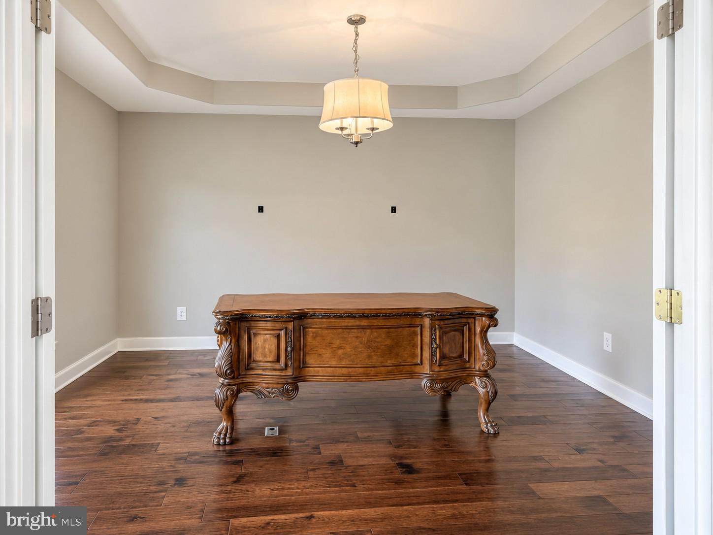 7154 CORNFIELD LANE