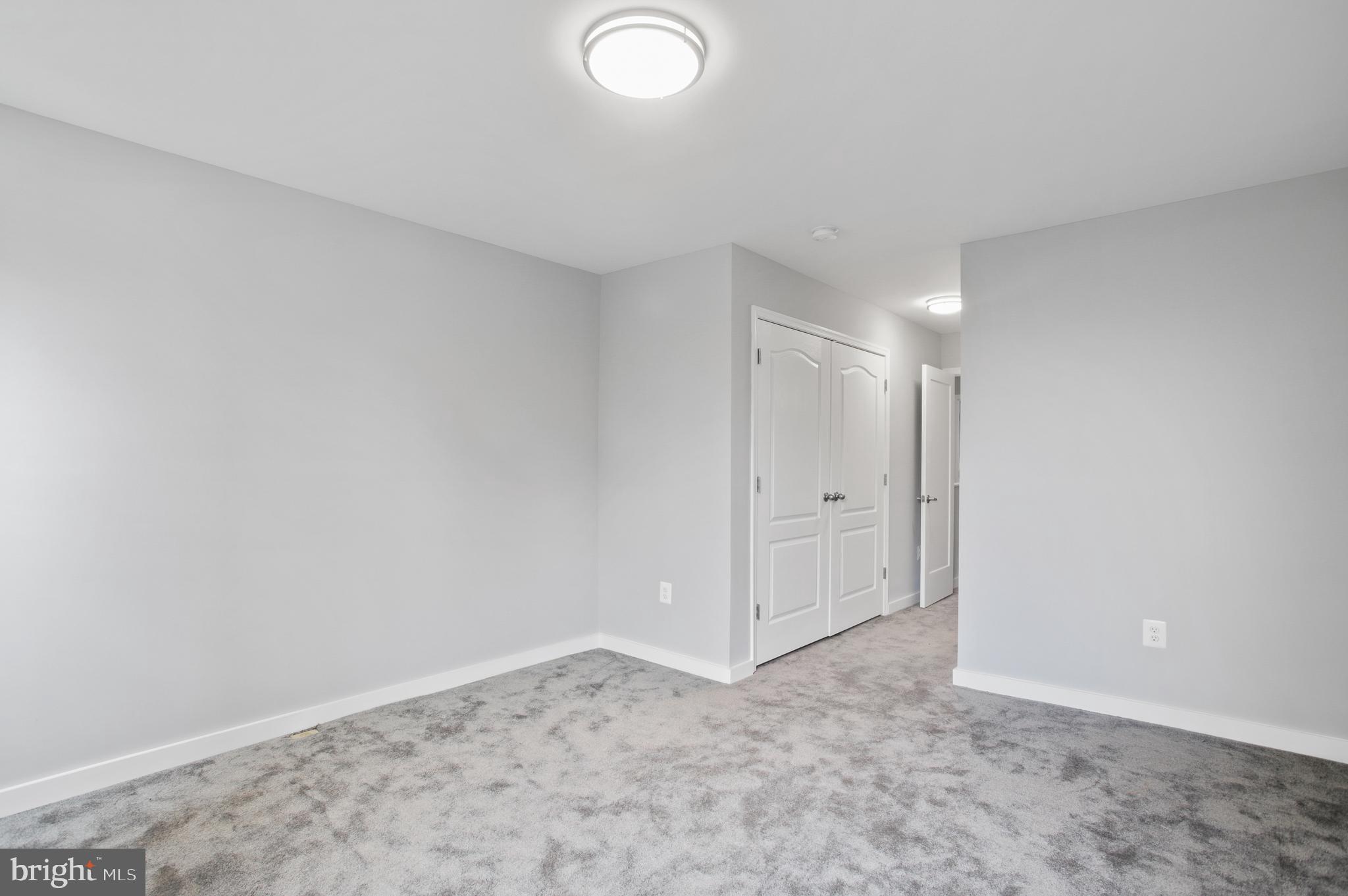 HIGHLANDTOWN - Residential