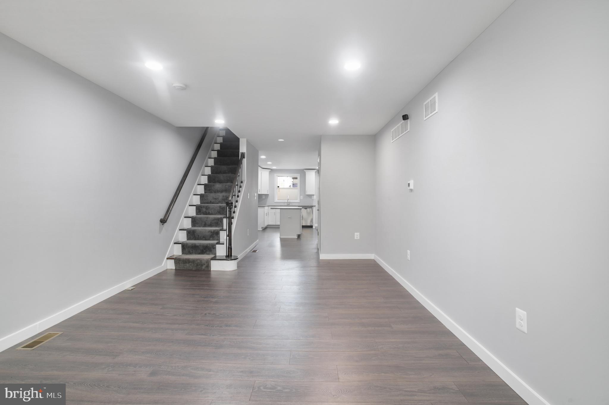 HIGHLANDTOWN - Residential