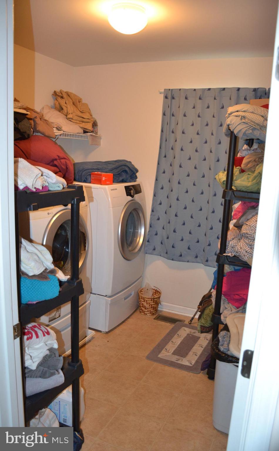 ST CHARLES GLENEAGLES - Residential