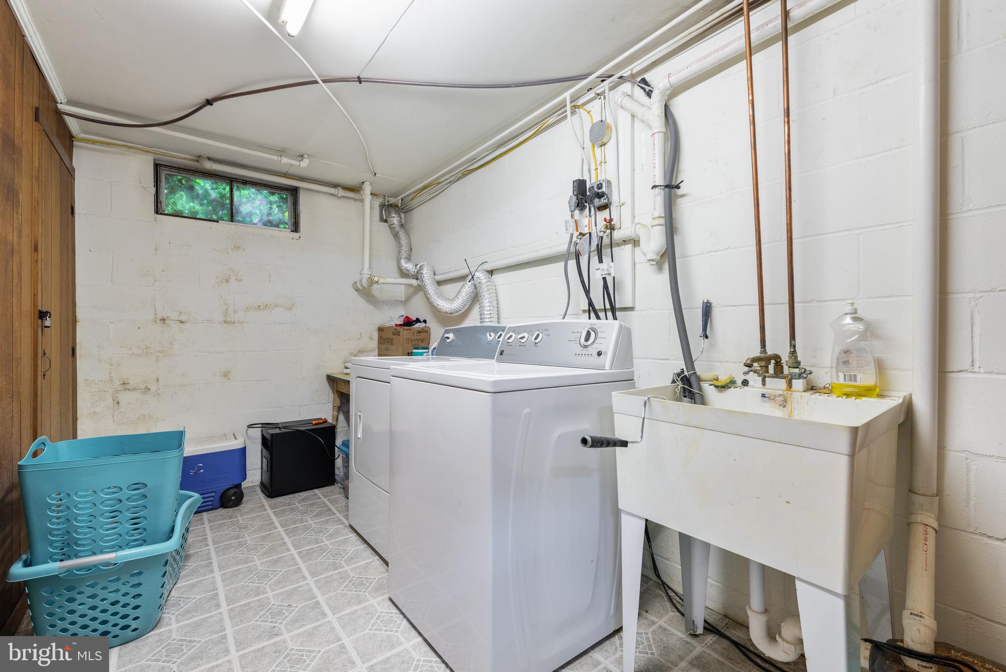 CHURCH HILL - Residential