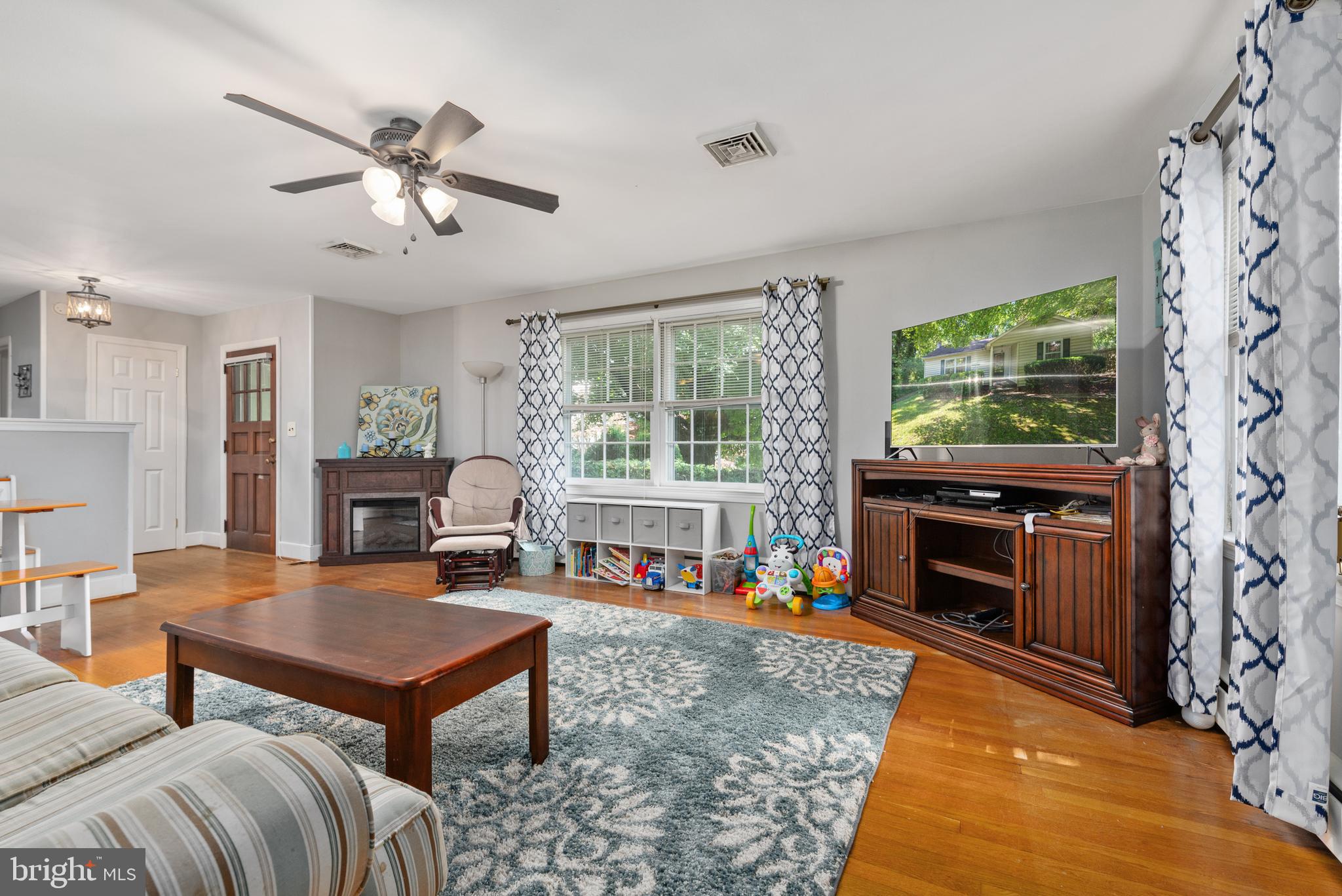 CHURCH HILL - Residential