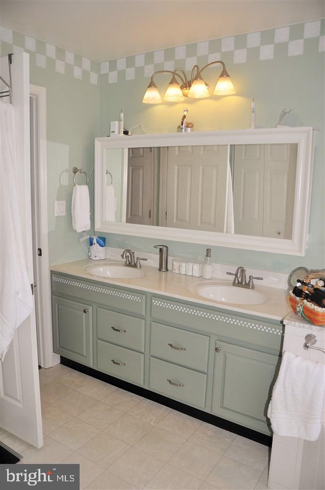 POPLAR SPRINGS - Residential