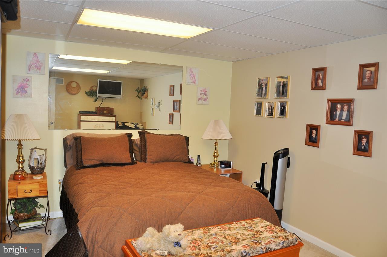 POPLAR SPRINGS - Residential