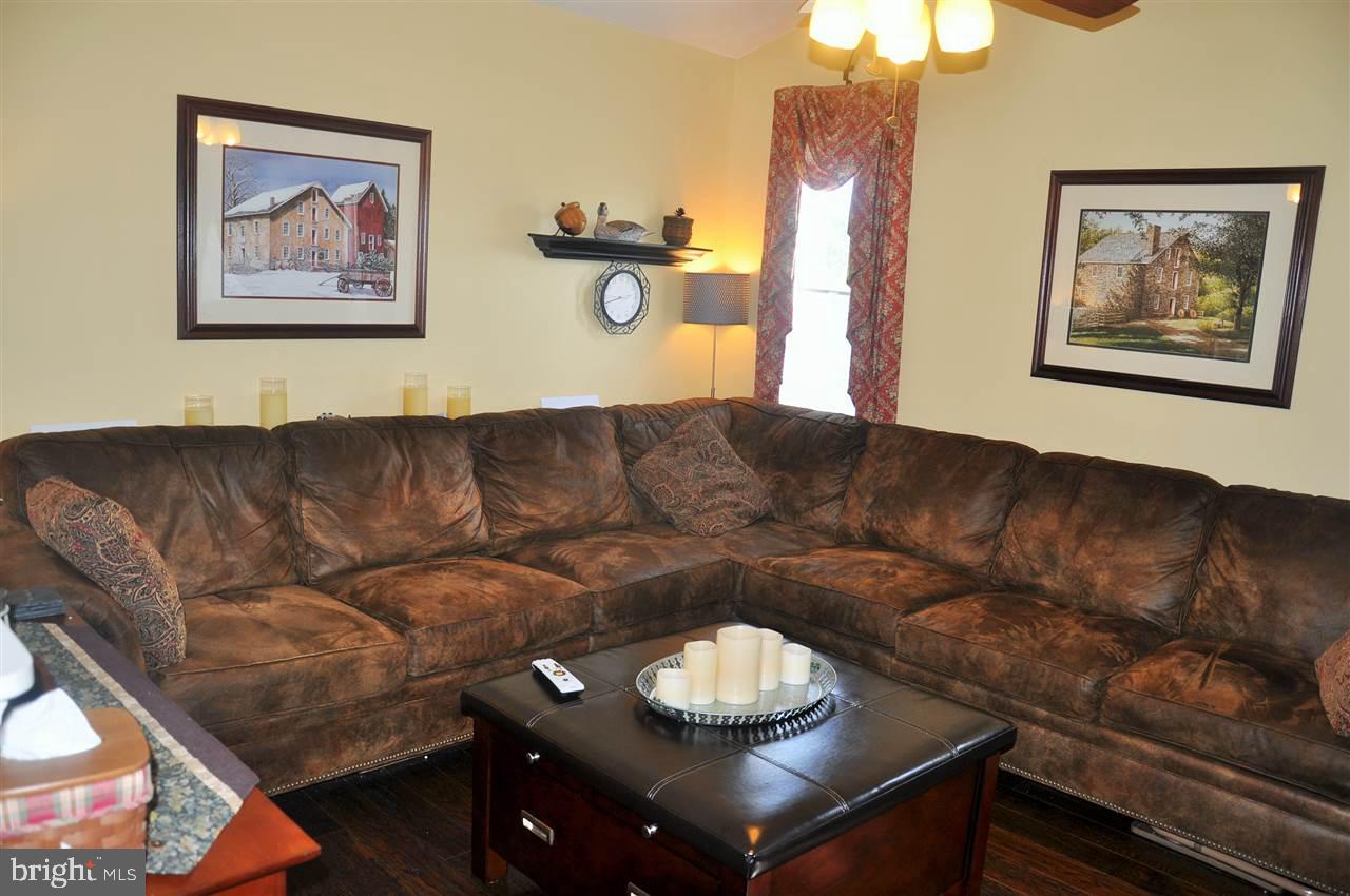 POPLAR SPRINGS - Residential