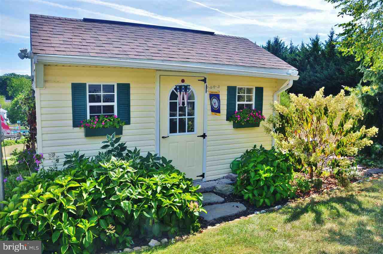 POPLAR SPRINGS - Residential