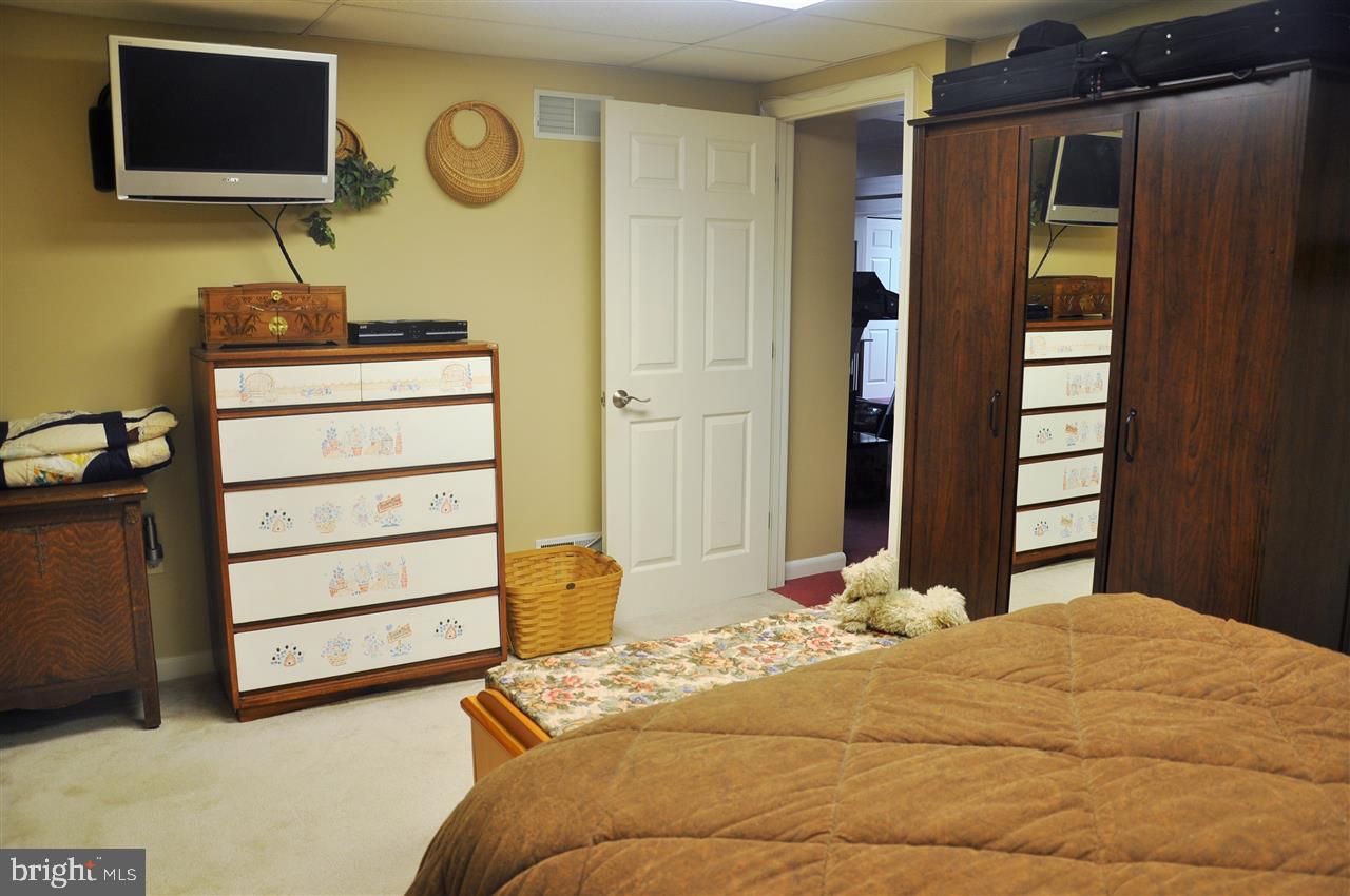 POPLAR SPRINGS - Residential