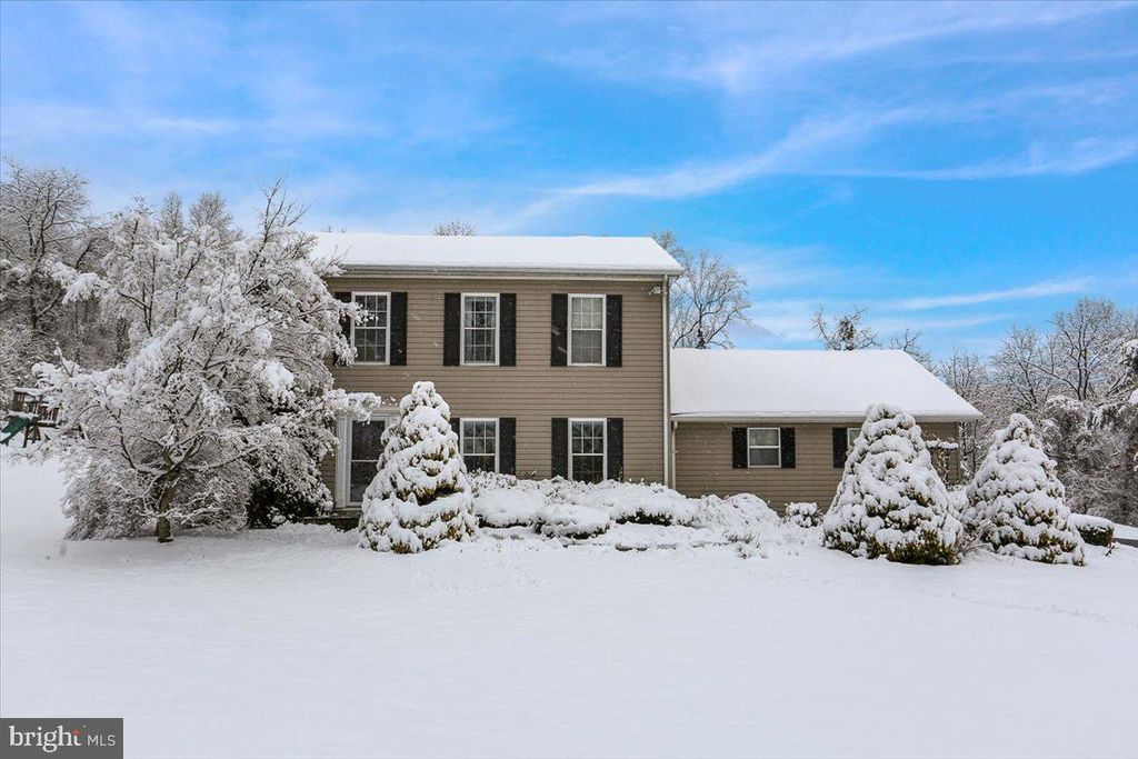 Photo of 1718 Potato Valley Road, HARRISBURG, PA 17112 (MLS # PADA2056616)