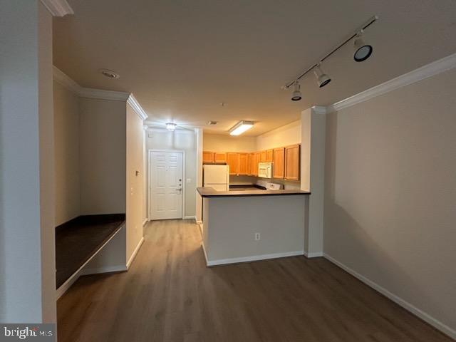 SAVOY AT RESTON TOWN CENTER - Residential Lease