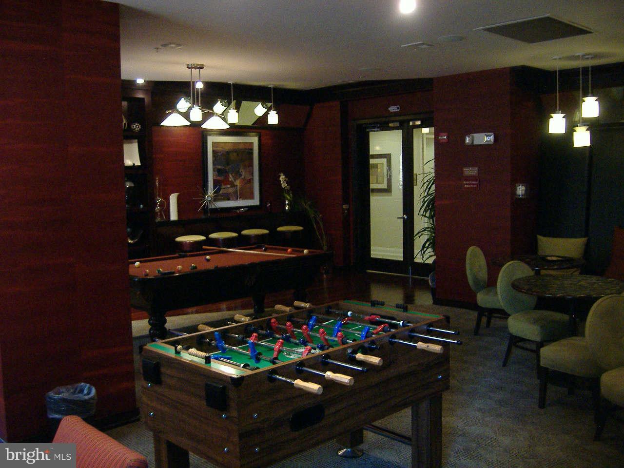 SAVOY AT RESTON TOWN CENTER - Residential Lease