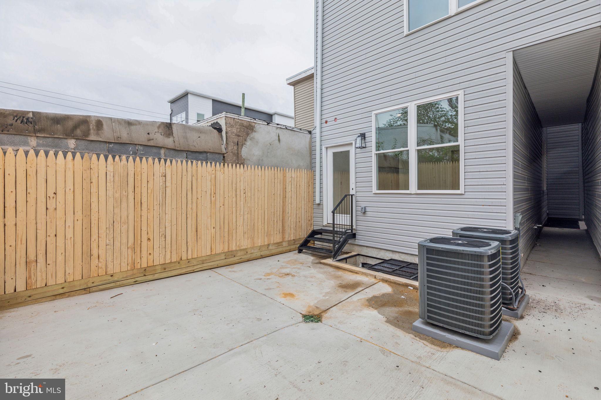 WEST KENSINGTON - Residential Lease