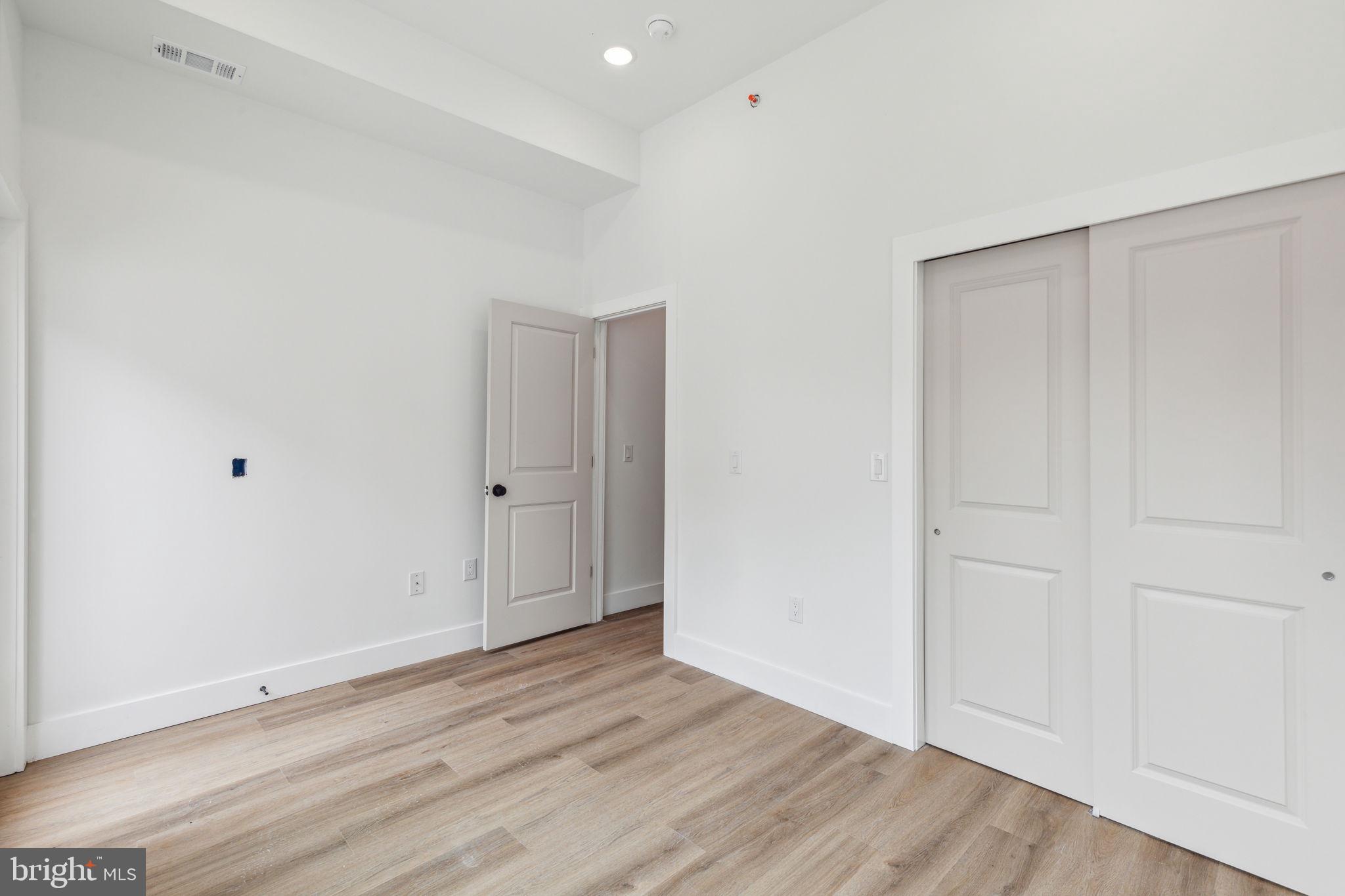 WEST KENSINGTON - Residential Lease