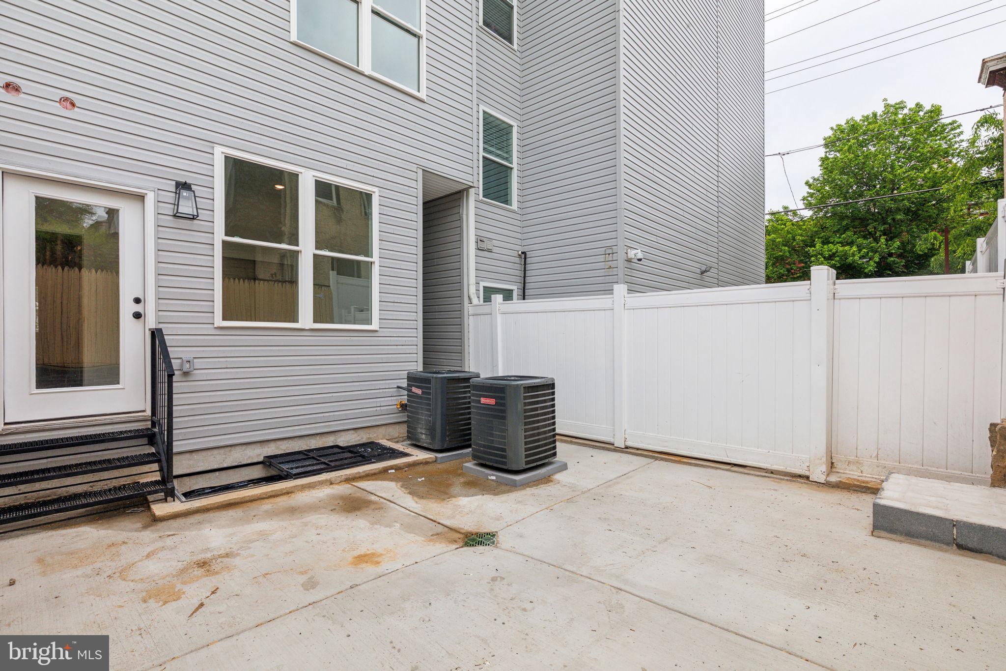 WEST KENSINGTON - Residential Lease