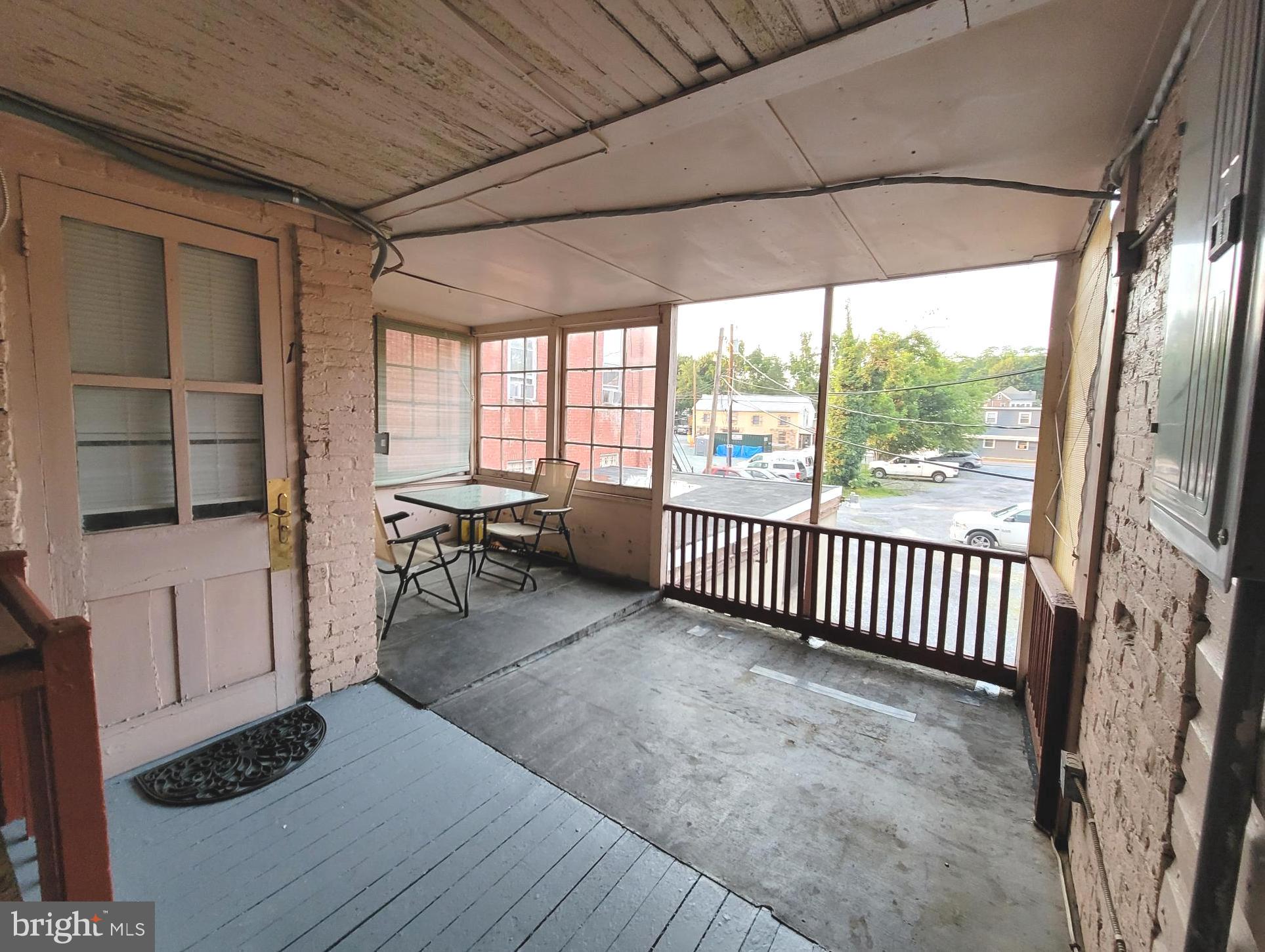 DOWNTOWN WAYNESBORO - Residential Lease