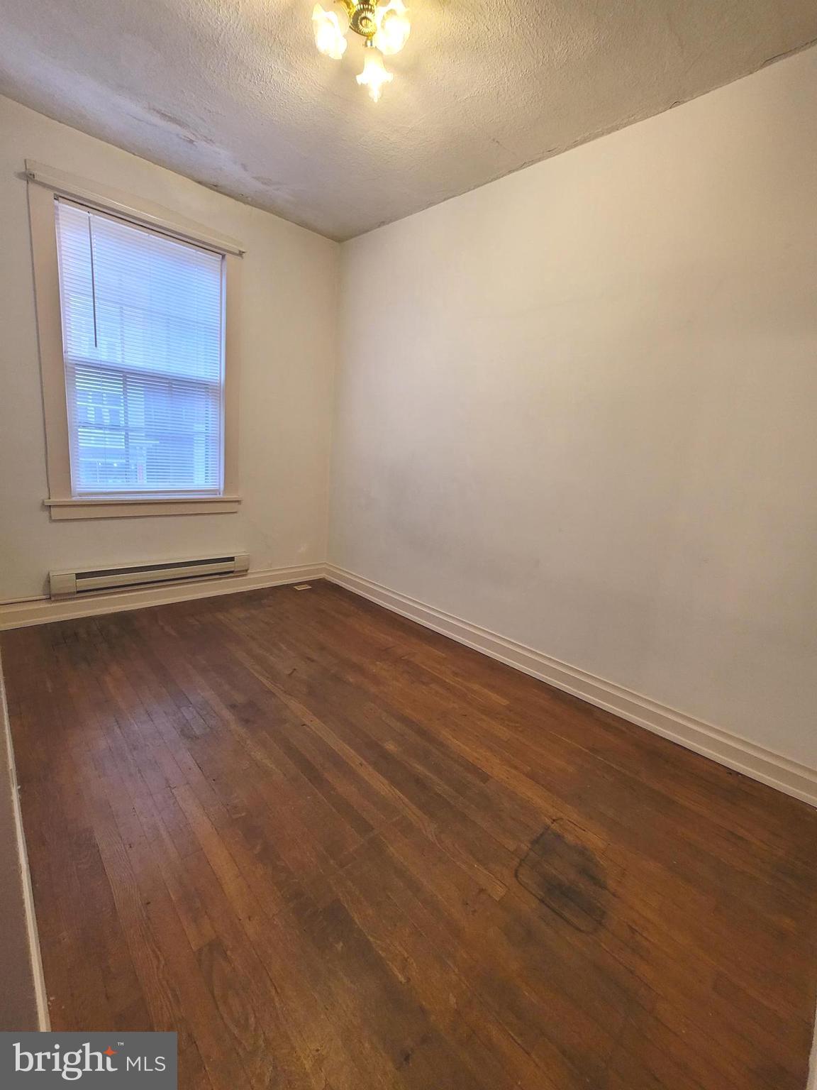 DOWNTOWN WAYNESBORO - Residential Lease