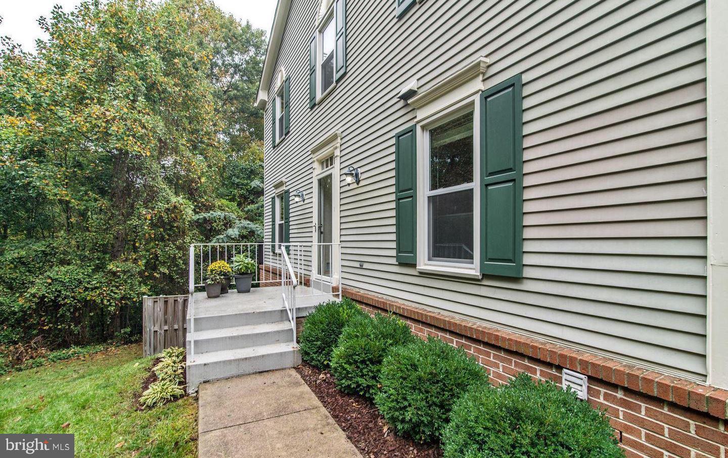 OLDE OAK RIDGE - Residential Lease