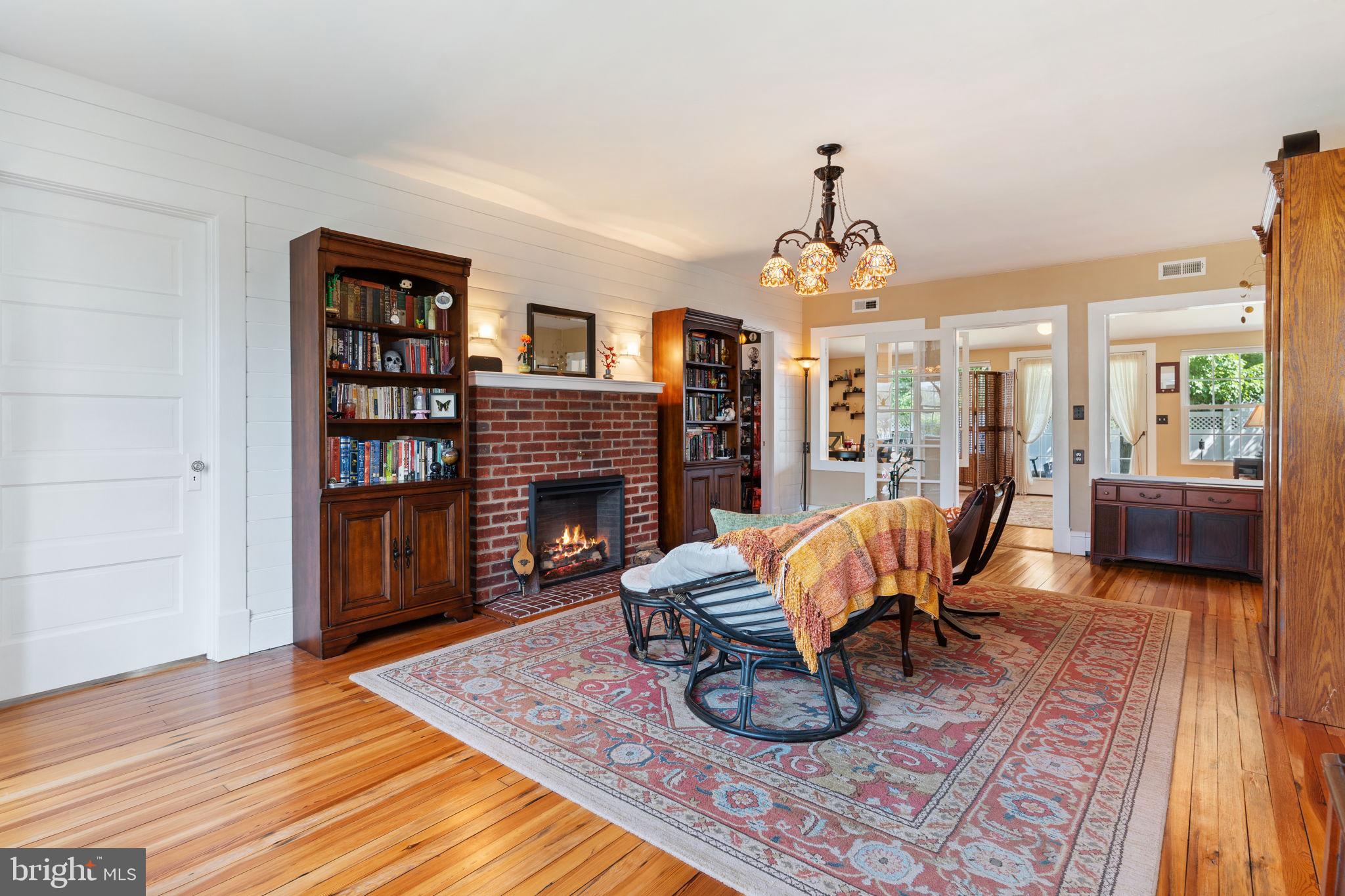 2844 RIDGE ROAD