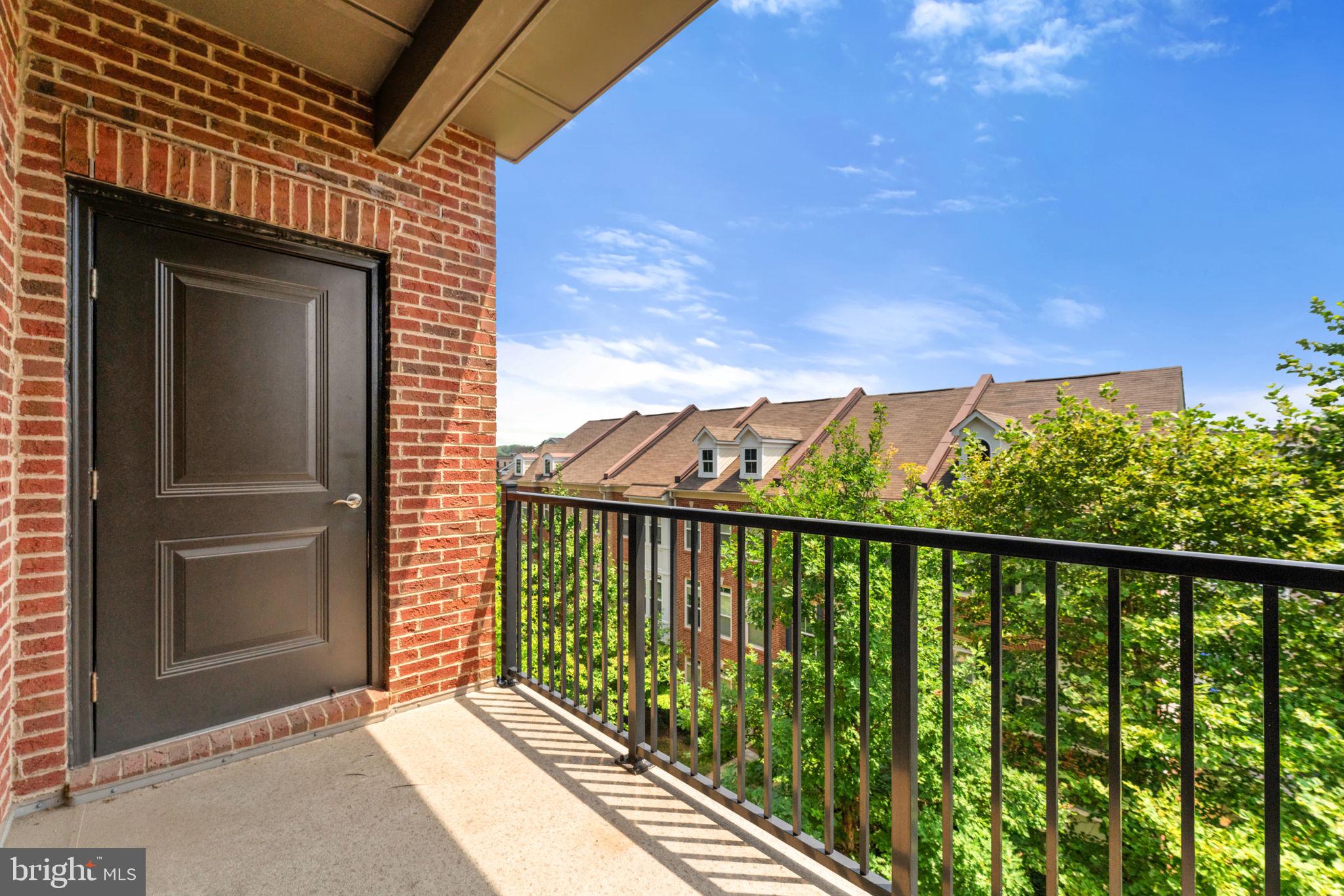 FLATS AT METROWEST - Residential