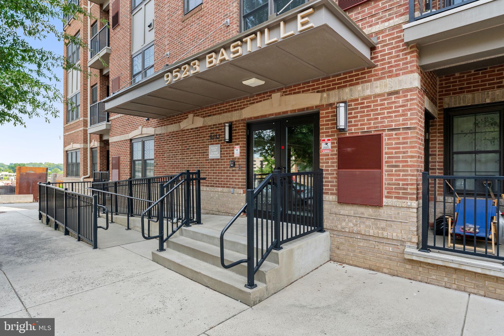 9523 BASTILLE STREET 305