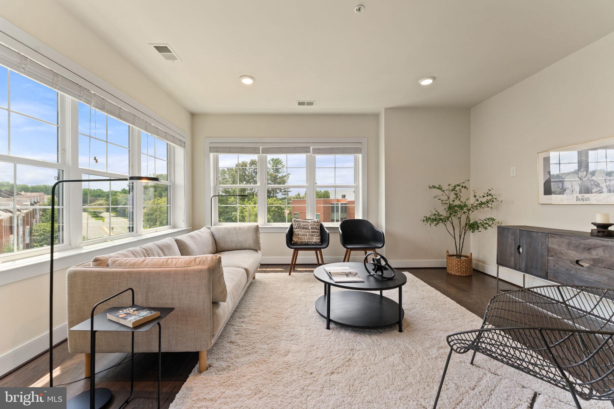 FLATS AT METROWEST - Residential