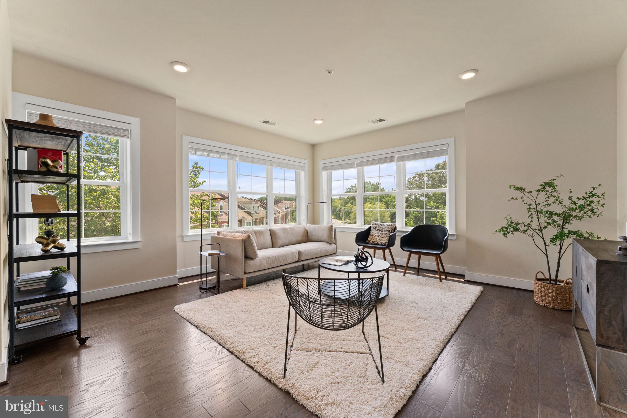 FLATS AT METROWEST - Residential