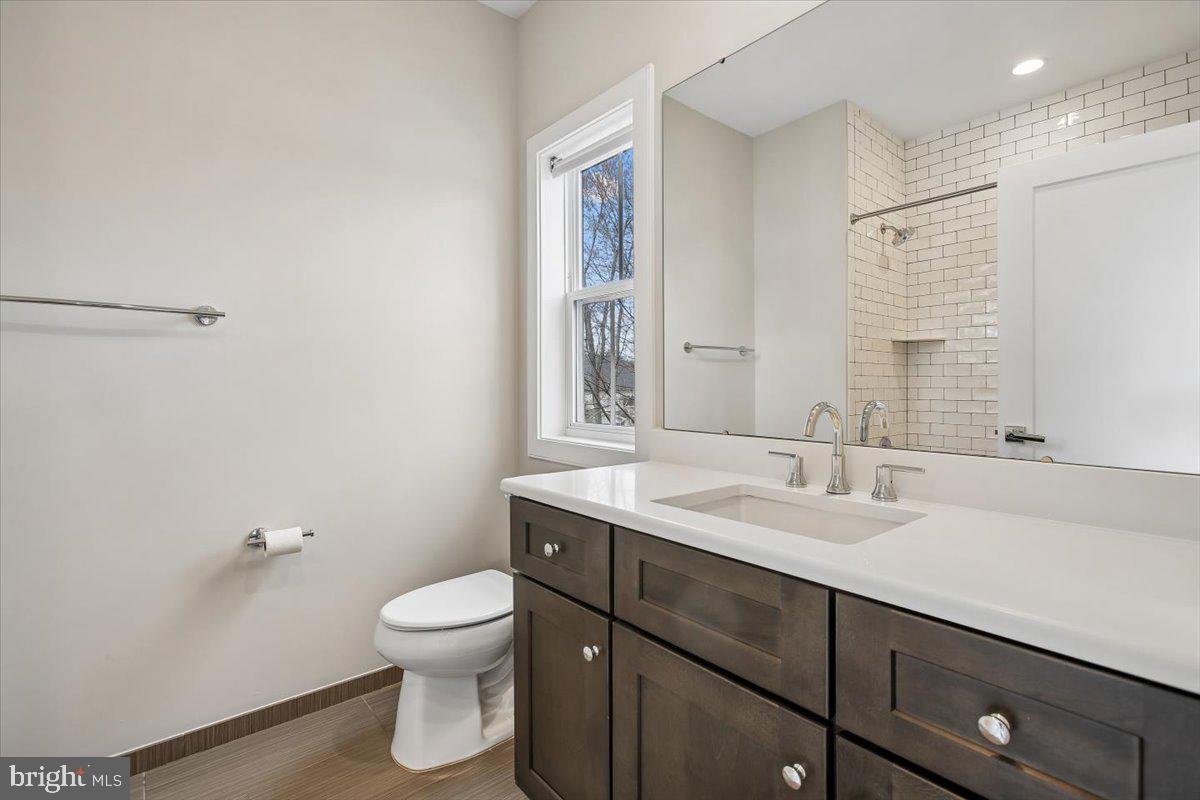 WEST MC LEAN - Residential