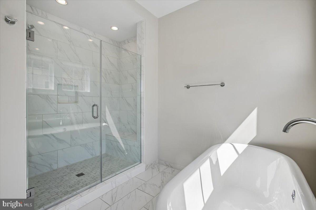 WEST MC LEAN - Residential