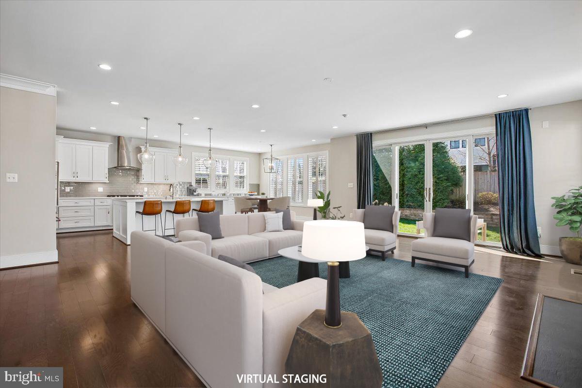 WEST MC LEAN - Residential