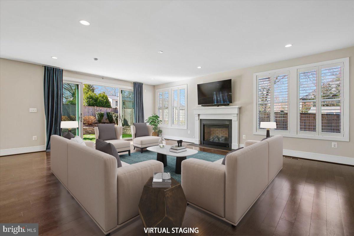 WEST MC LEAN - Residential