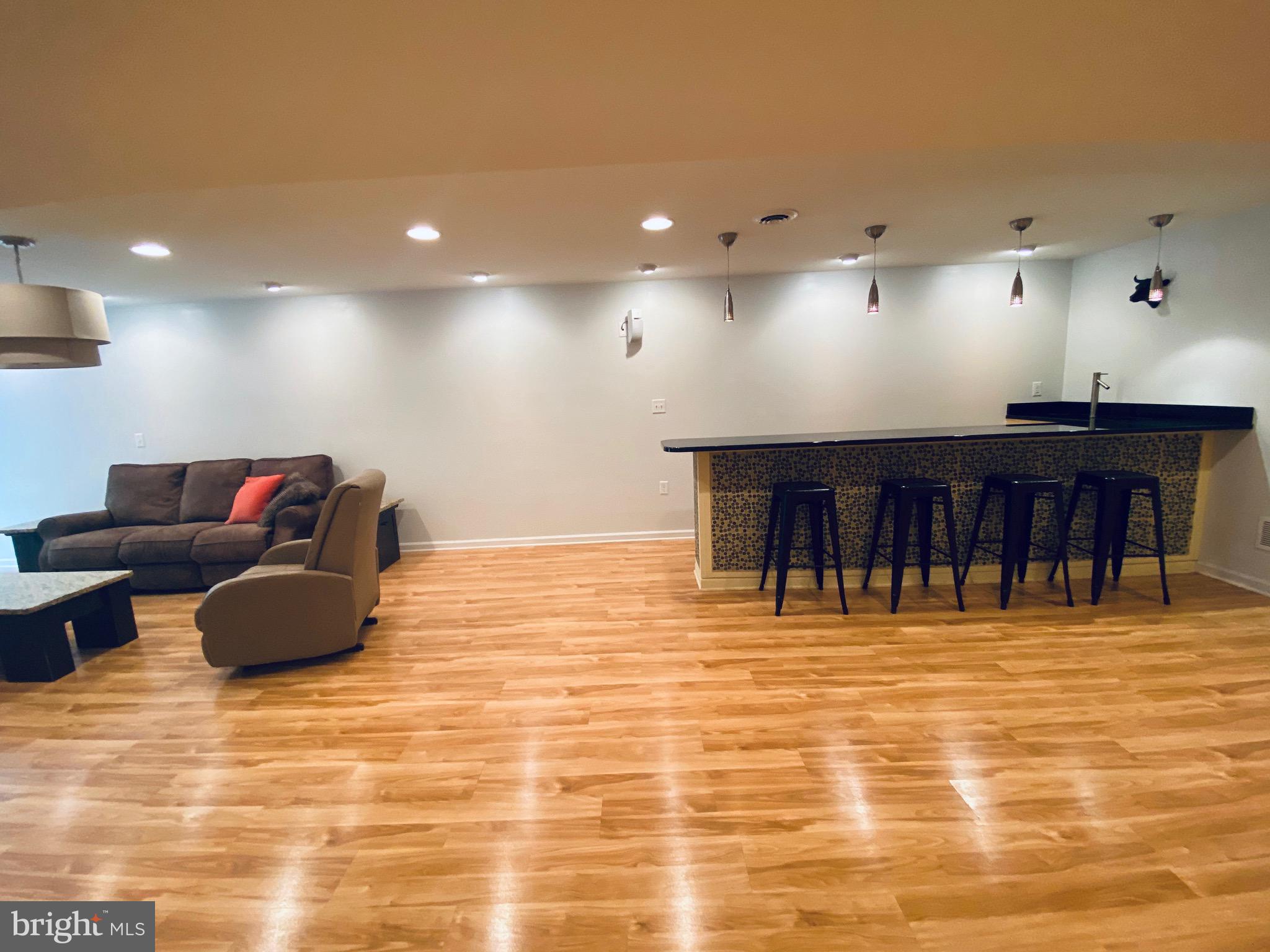 LAKEWOOD - Residential