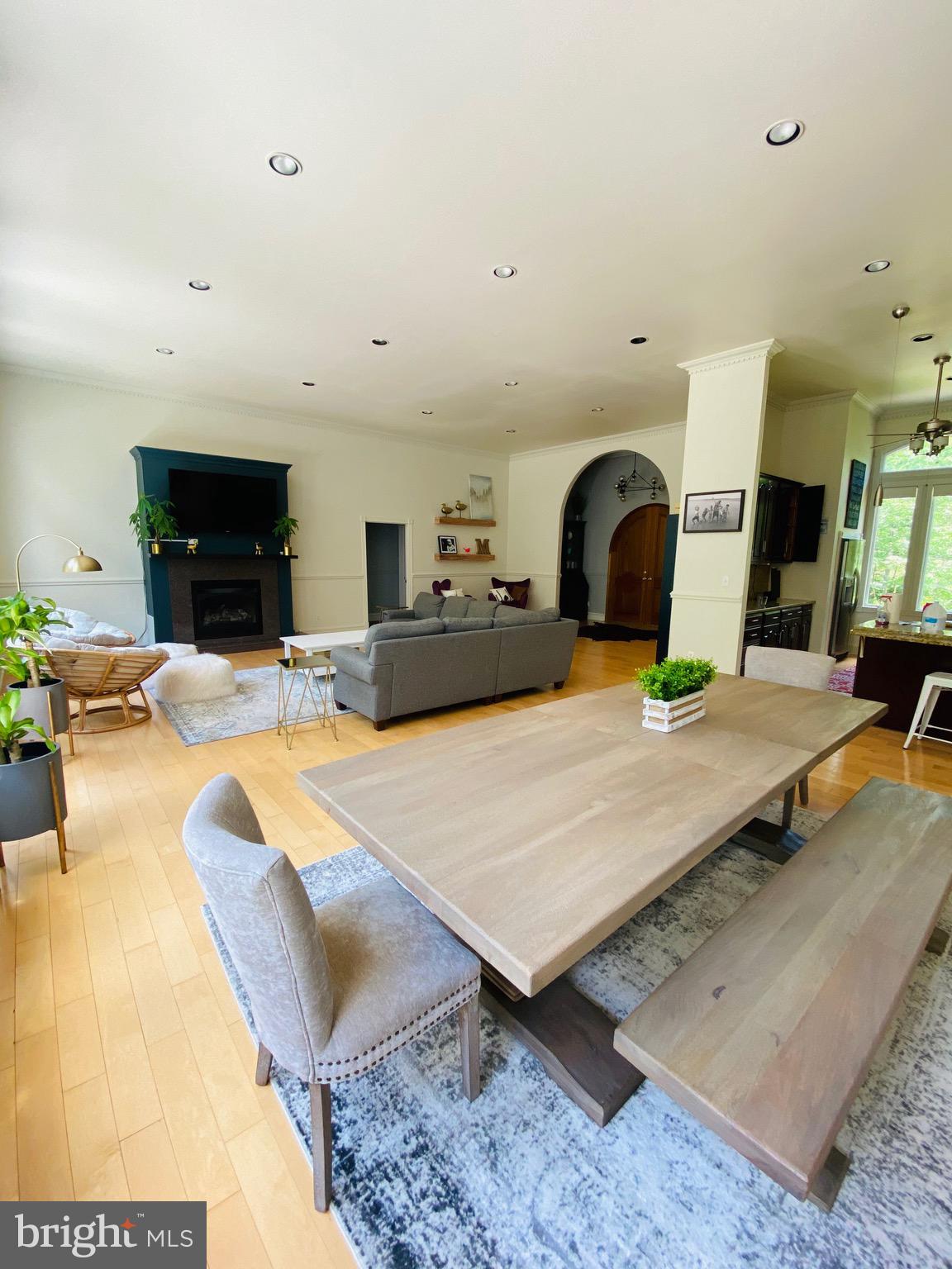 LAKEWOOD - Residential