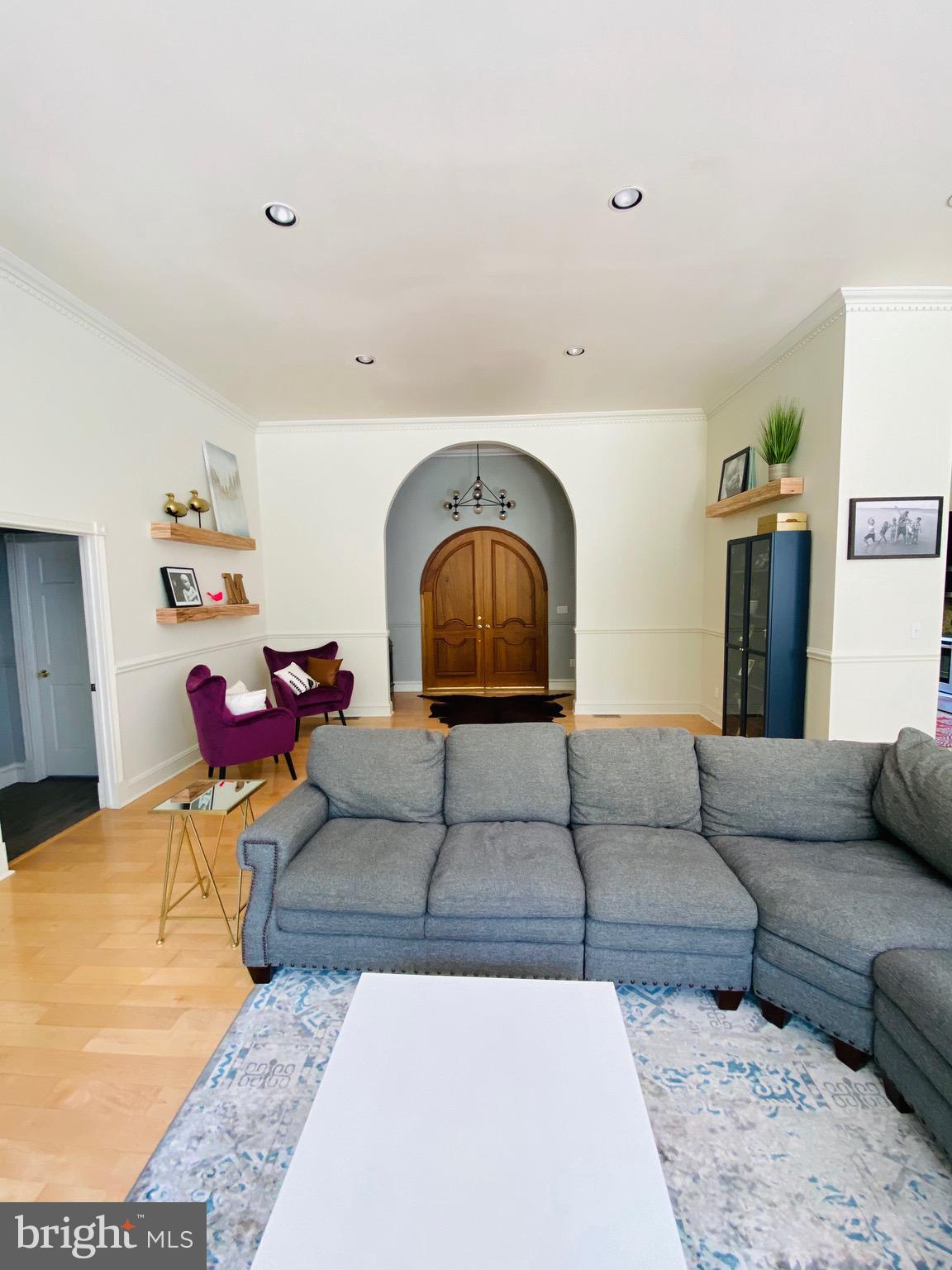 LAKEWOOD - Residential