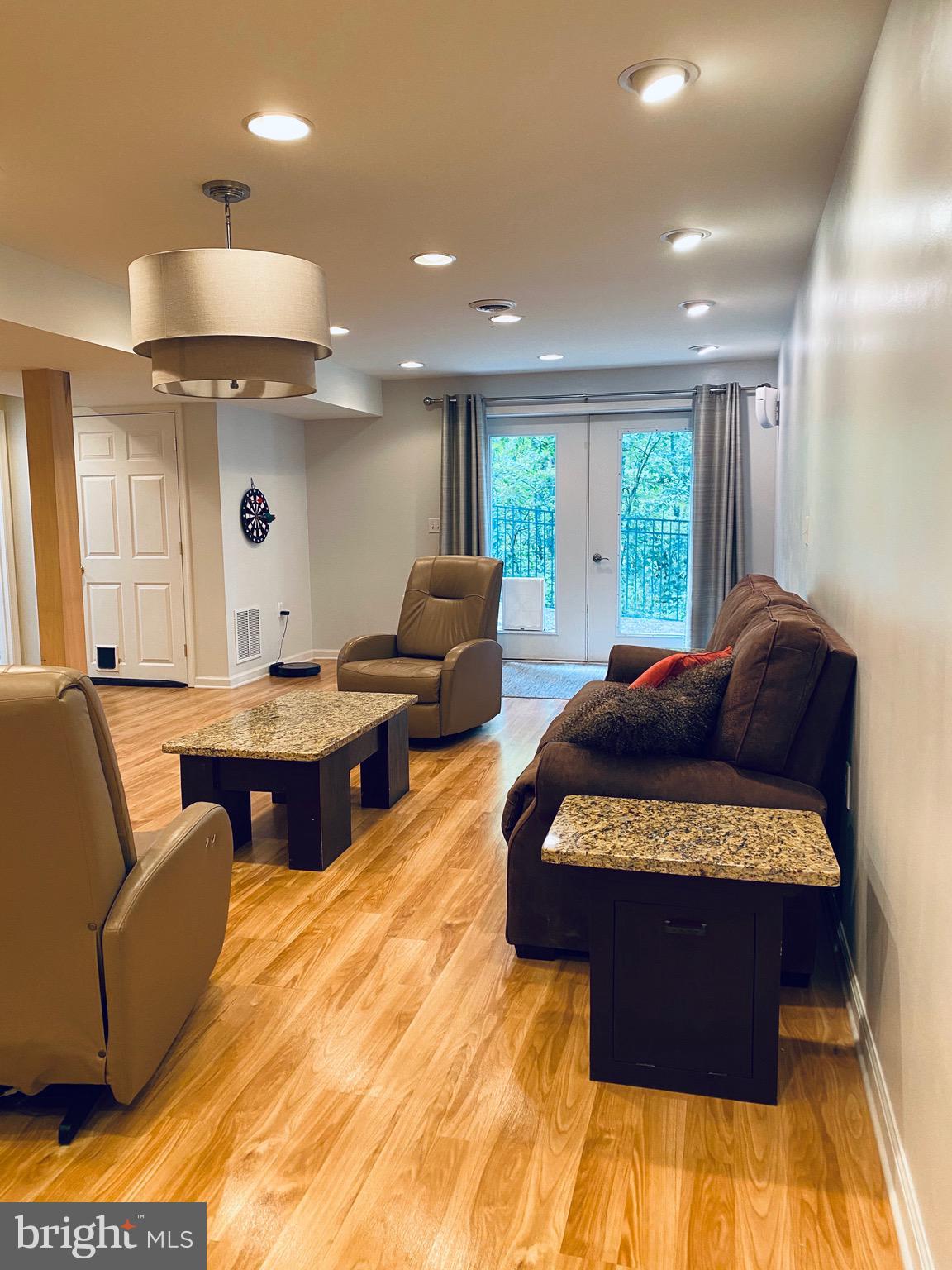 LAKEWOOD - Residential