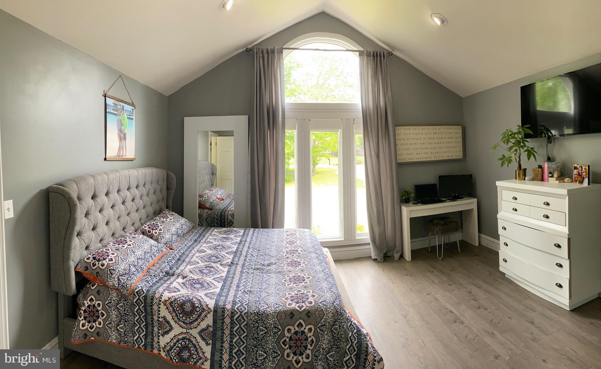 LAKEWOOD - Residential