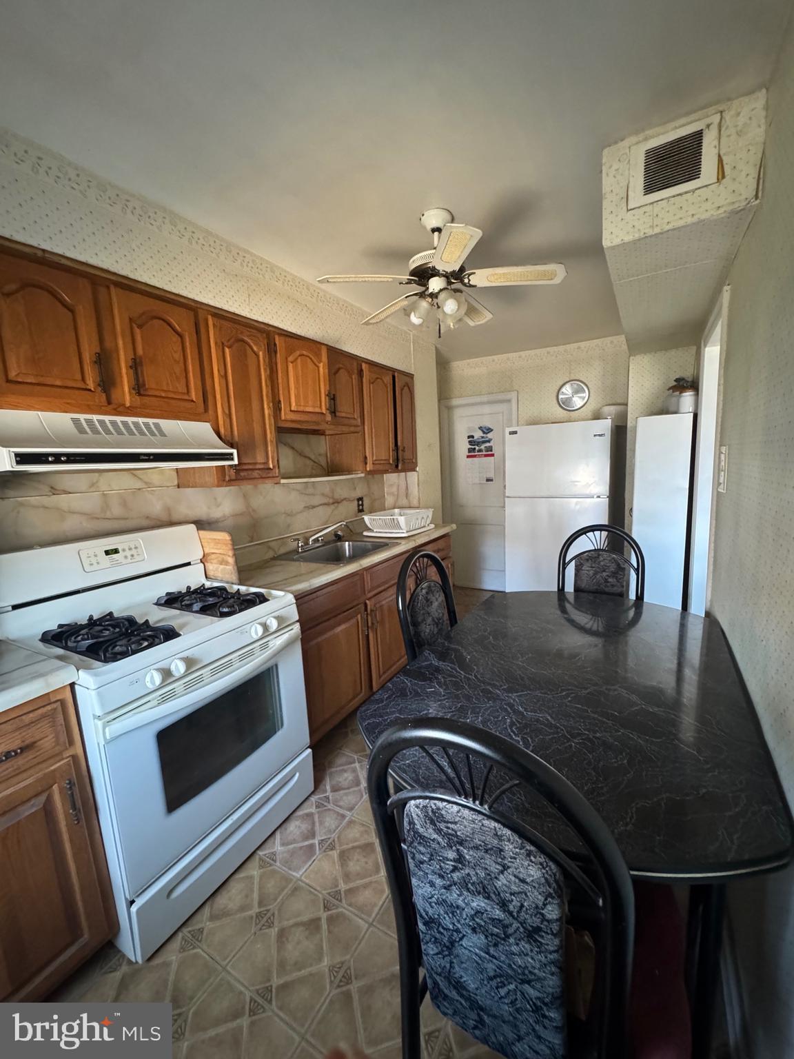 CEDARBROOK - Residential