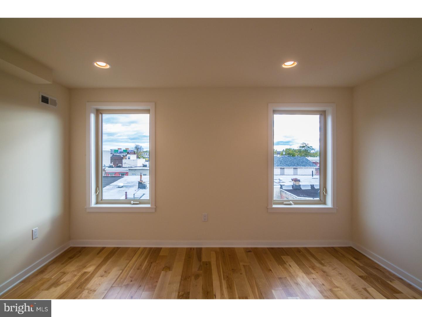 POINT BREEZE - Residential