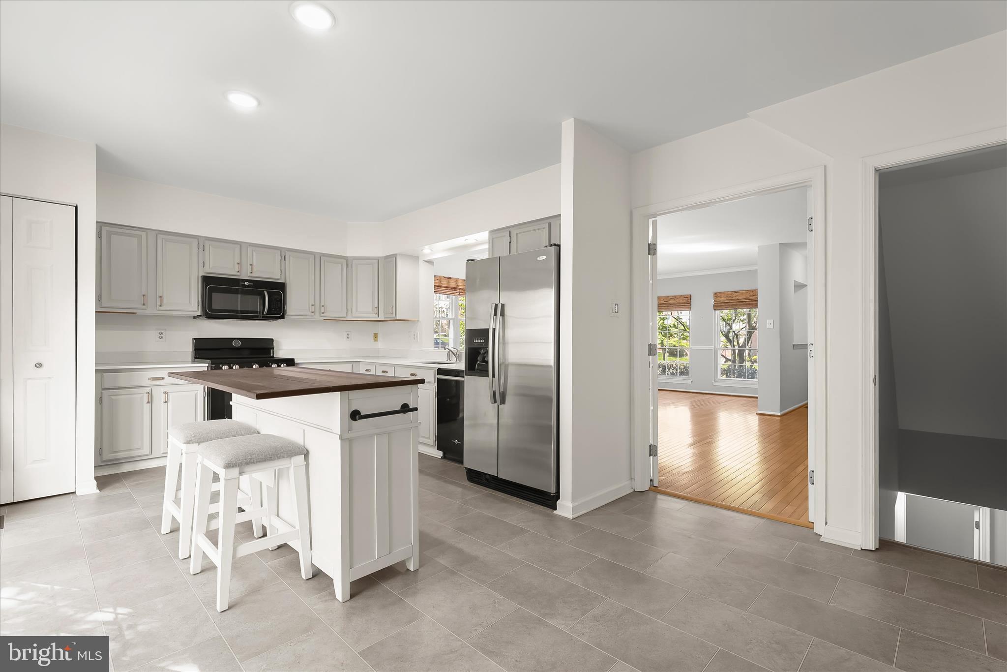 CROMWELL STATION - Residential